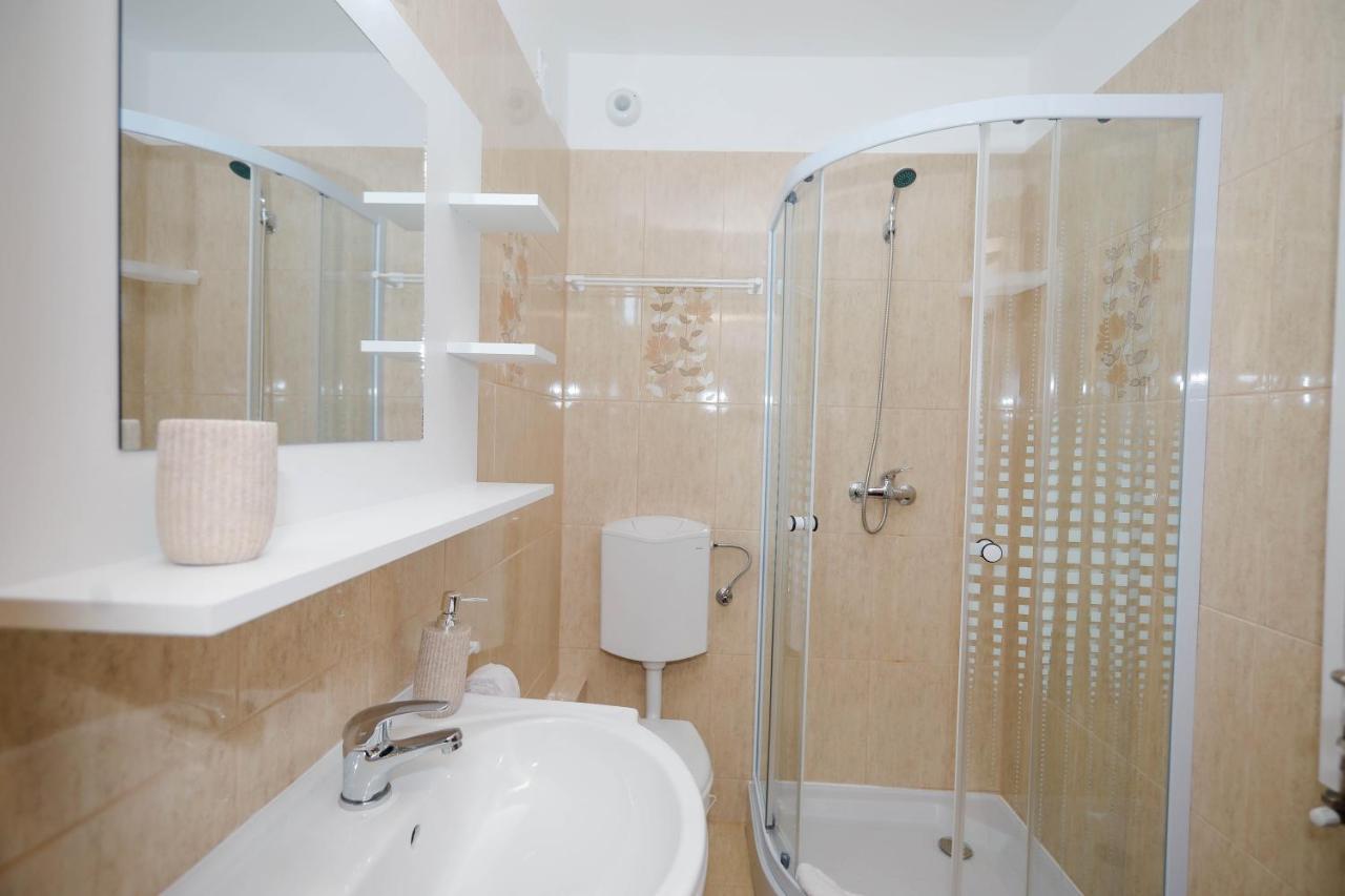 Casa Marica Hotel Байле Херкулане Екстериор снимка