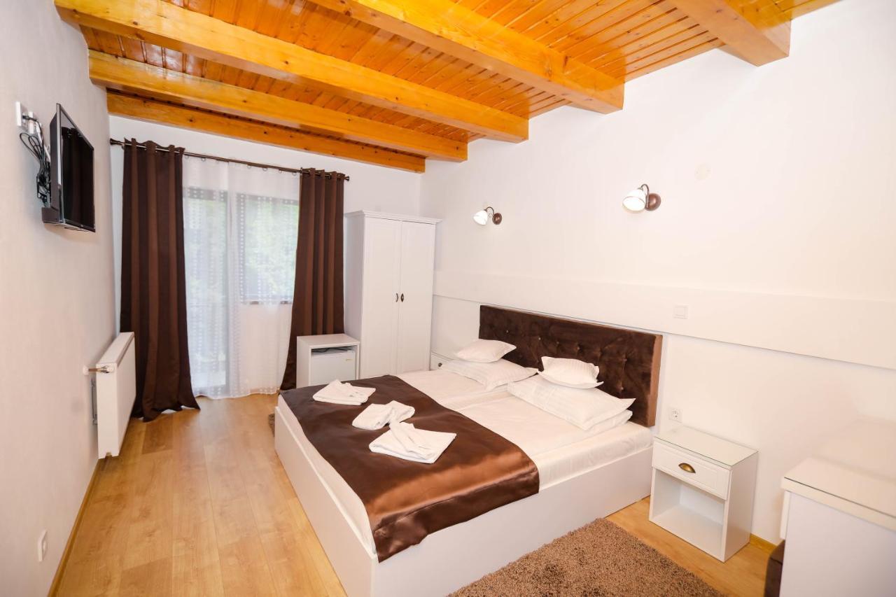 Casa Marica Hotel Байле Херкулане Екстериор снимка