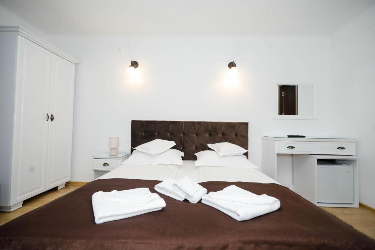 Casa Marica Hotel Байле Херкулане Екстериор снимка