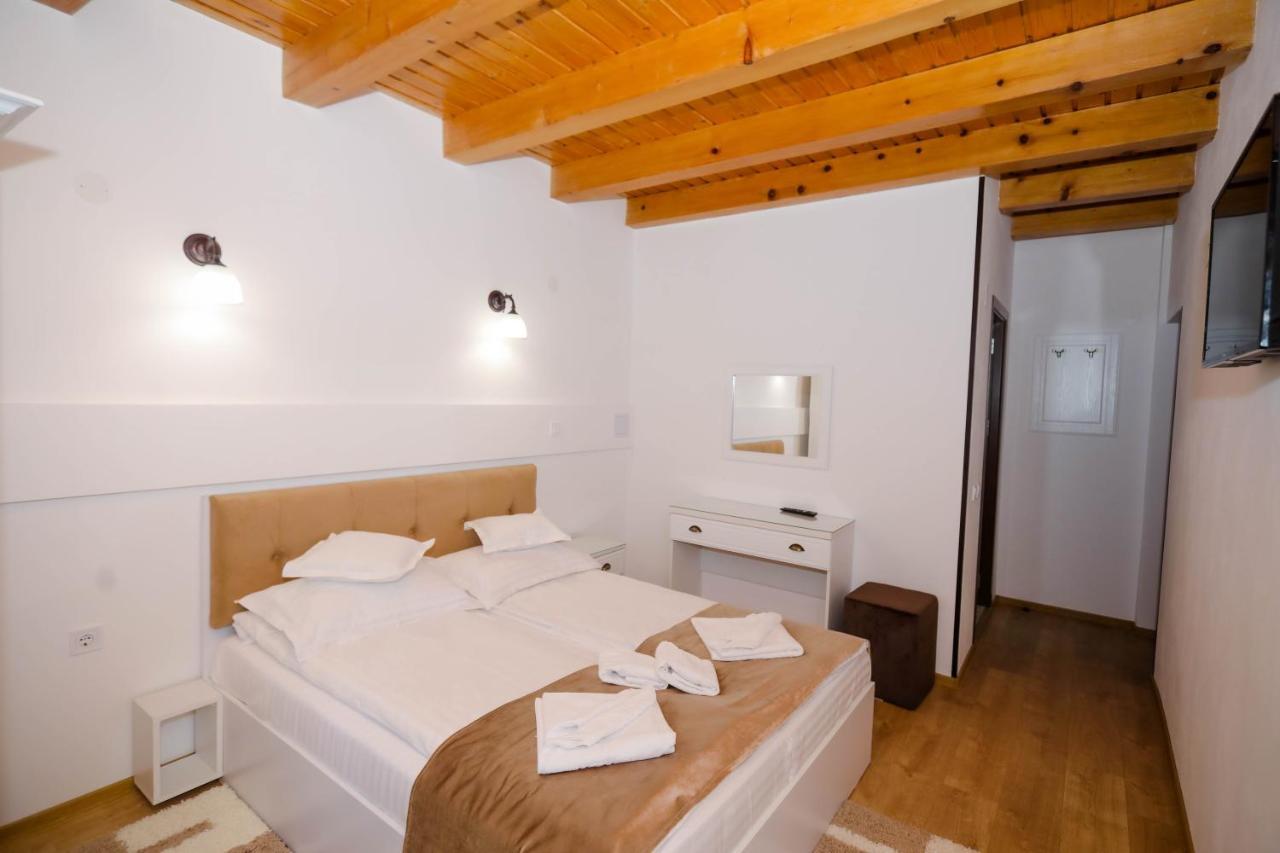 Casa Marica Hotel Байле Херкулане Екстериор снимка
