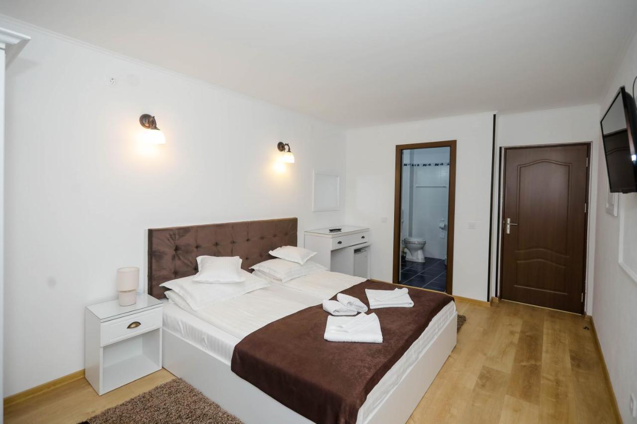 Casa Marica Hotel Байле Херкулане Екстериор снимка