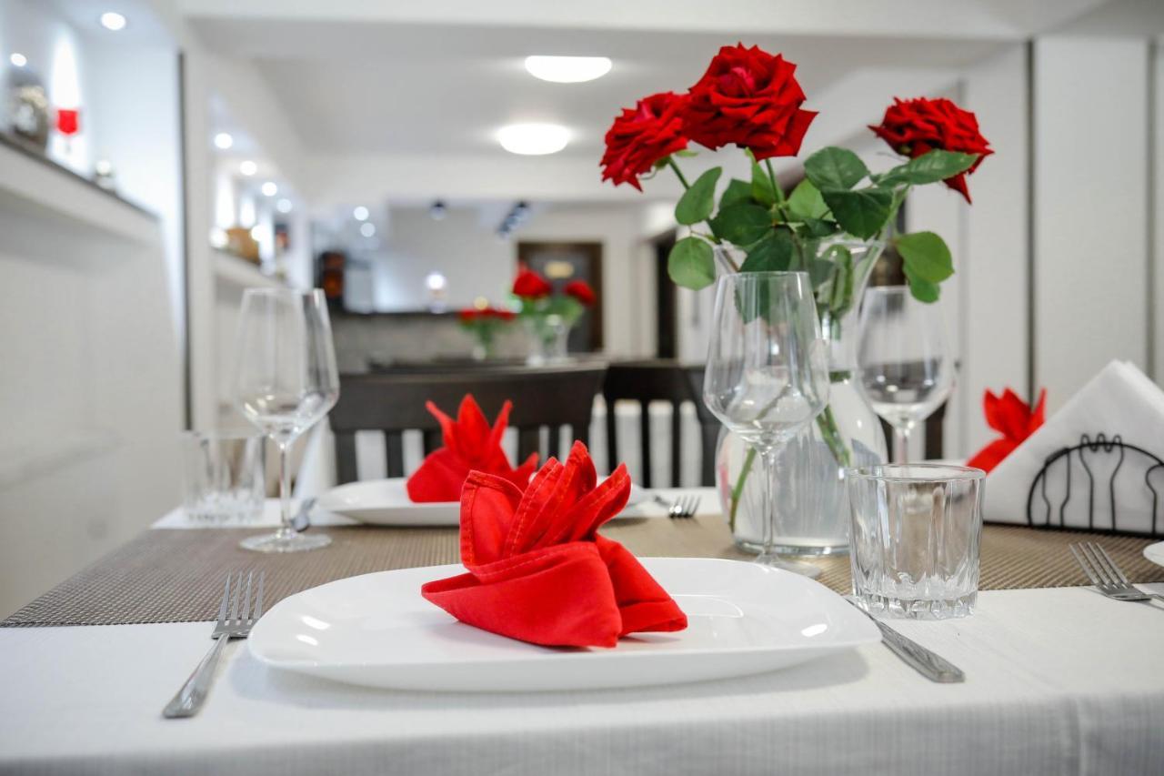 Casa Marica Hotel Байле Херкулане Екстериор снимка