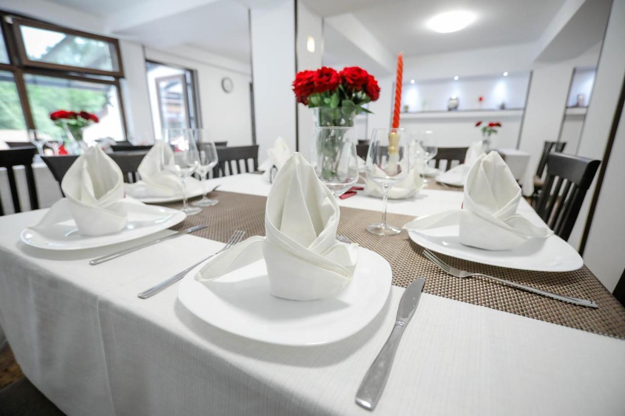 Casa Marica Hotel Байле Херкулане Екстериор снимка