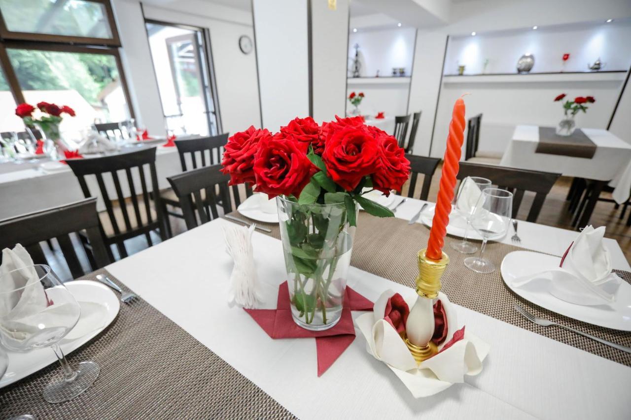 Casa Marica Hotel Байле Херкулане Екстериор снимка